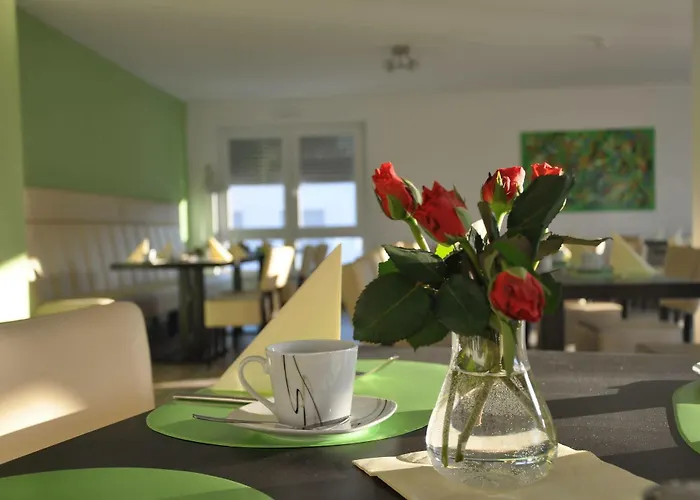 Hotel Alembra - Wein Style 3*